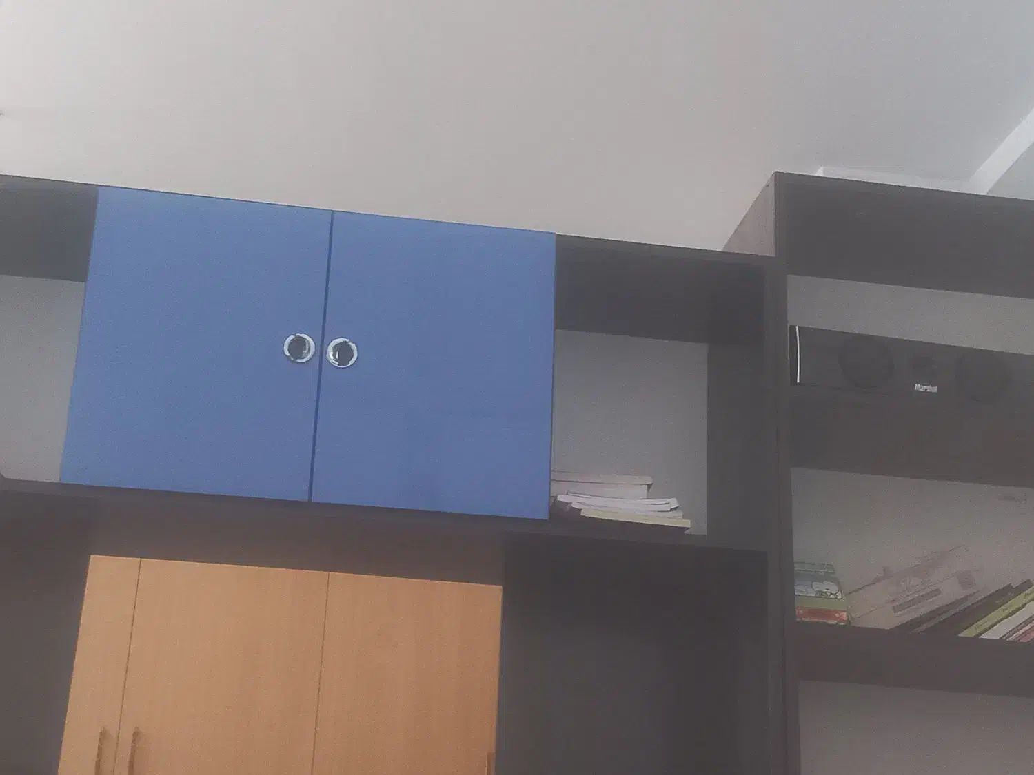 کتابخانه و میز کامپیوتر|میز تحریر و کامپیوتر|رباط‌کریم, رباط‌کریم|دیوار