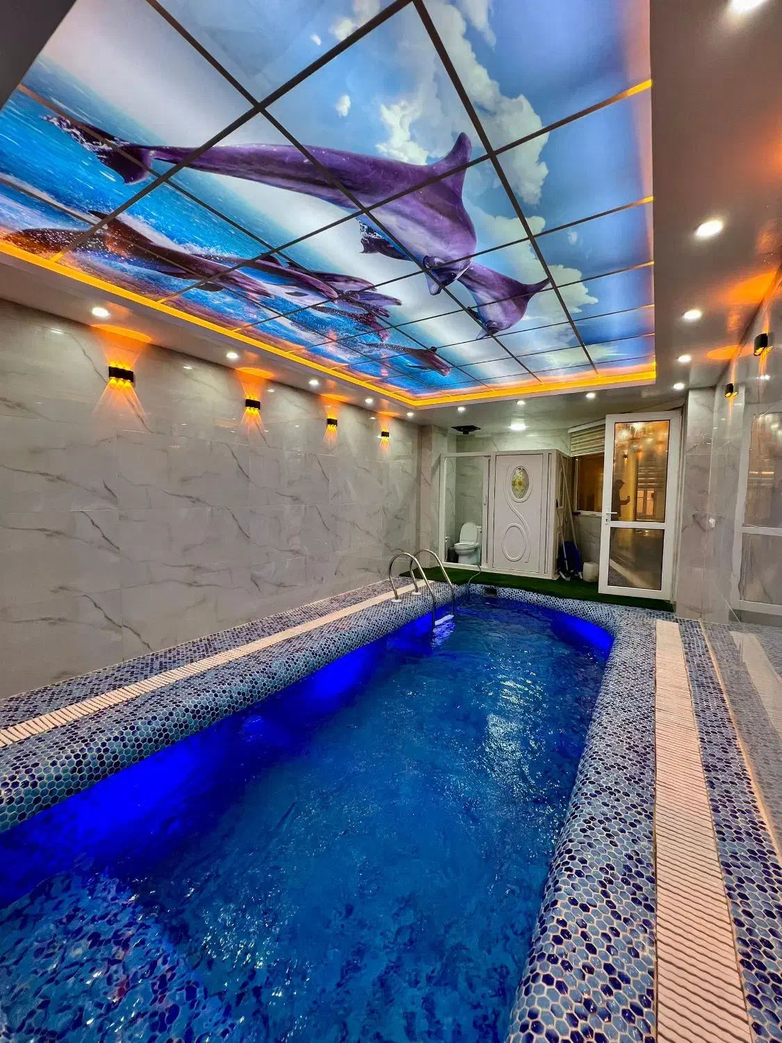 استخر مدیترانه ای|اجارهٔ کوتاه‌مدت ویلا و باغ|بندر انزلی, قلم گوده|دیوار