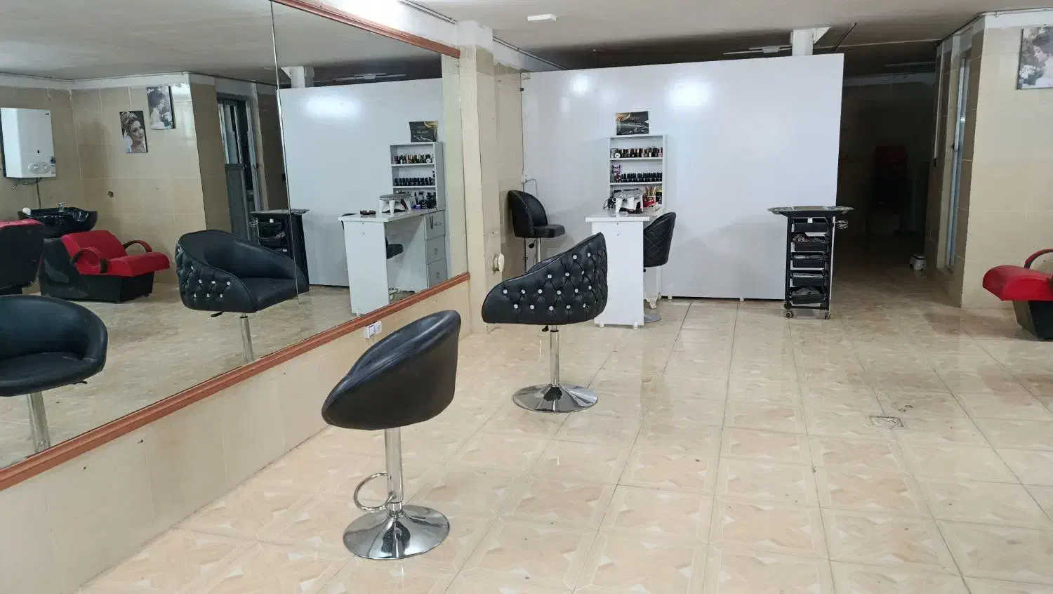 اجاره لاین ناخن و مژه و کراتین|خدمات آرایشگری و زیبایی|سبزوار, فقیه سبزواری|دیوار