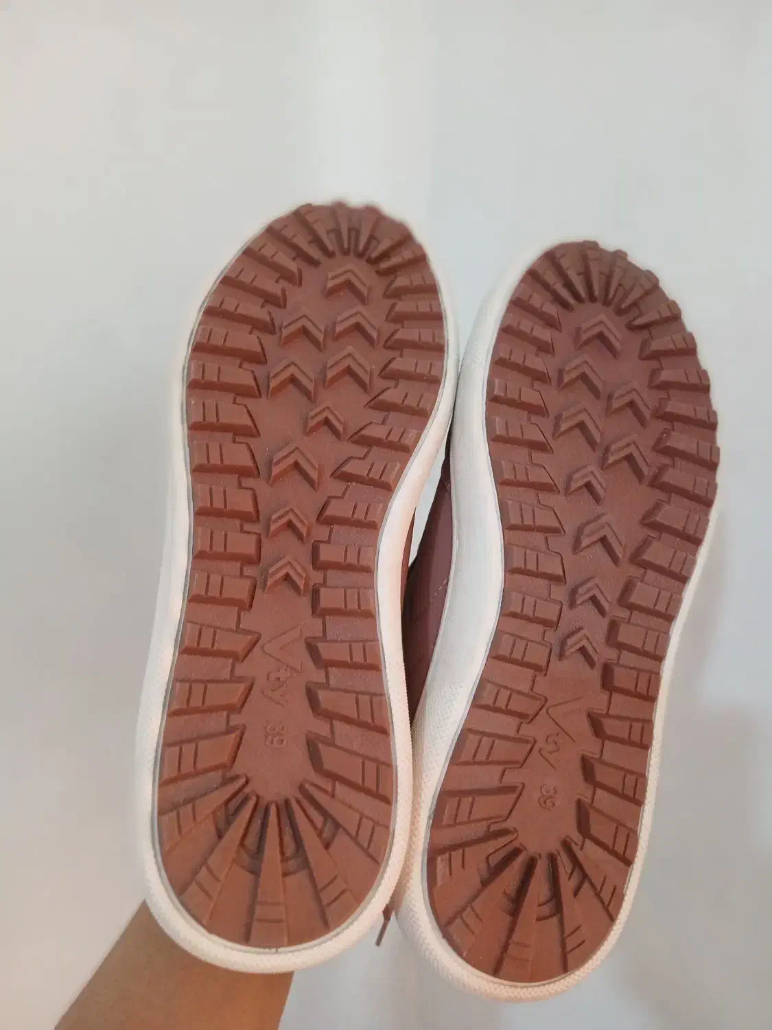 آلمانی / اورجینال / سایز 39 آکبند|کیف، کفش، کمربند|شاهینشهر, خبرنگار|دیوار