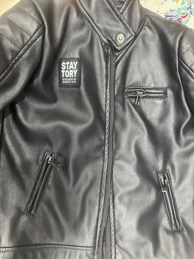 کت چرم پسرانه|کفش و لباس بچه|گنبد کاووس, |دیوار