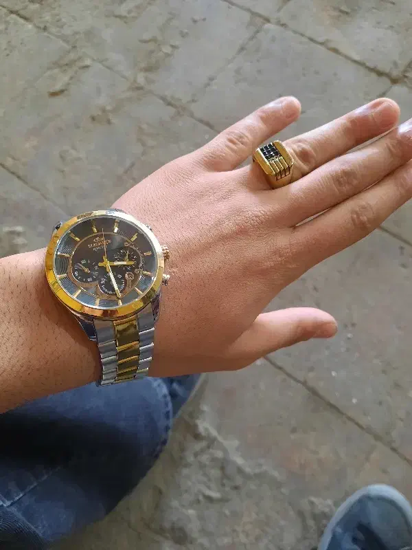 ساعت و انگشتر|ساعت|رومشکان, |دیوار