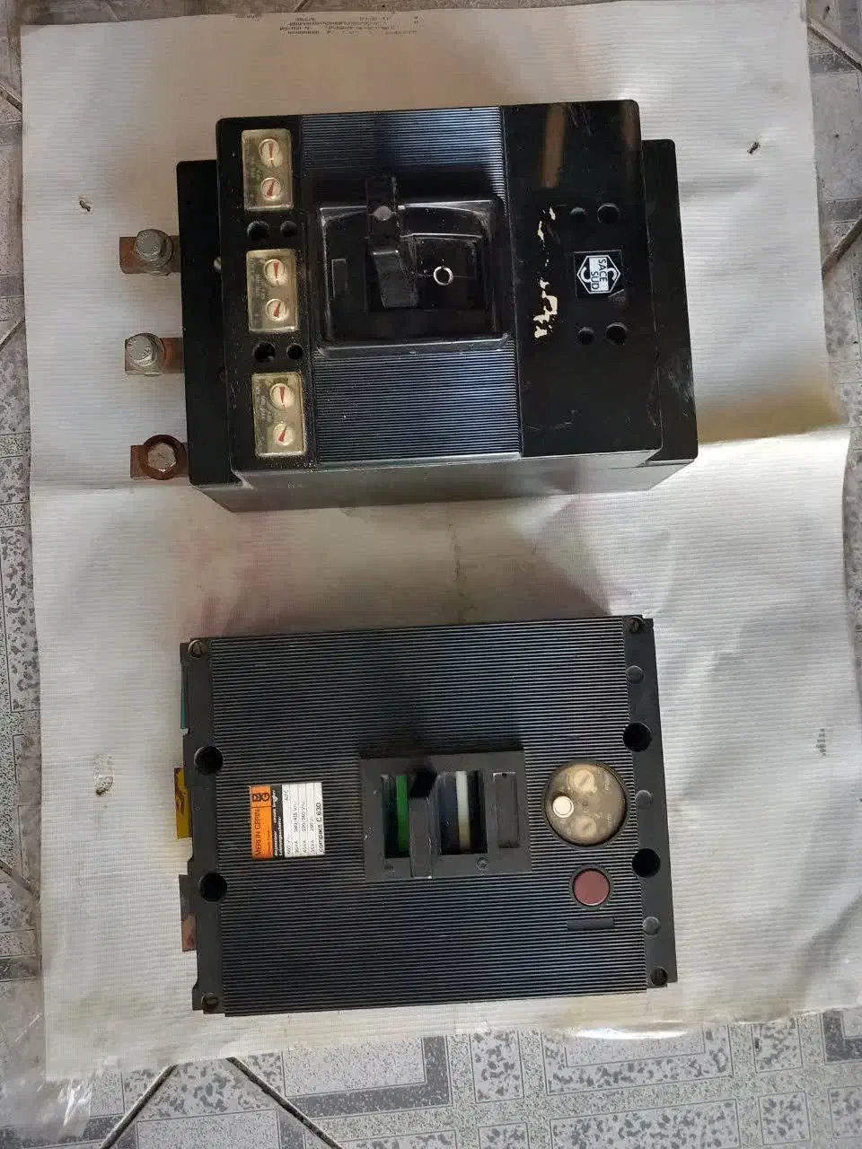 کلید اتوماتیک ..پیسوله رنگ..دیسک زانتیا مشعل گازی|مصالح و تجهیزات ساختمان|سمنان, |دیوار