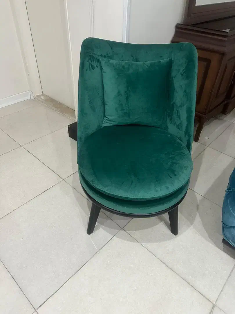 مبل چستر ۸ نفره|مبلمان خانگی و میز عسلی|کرج, مصباح|دیوار