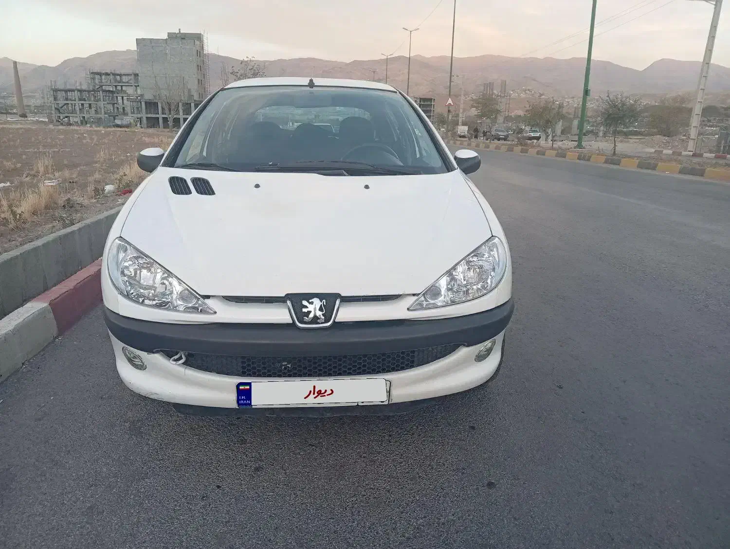 206مدل ۸۸|خودرو سواری و وانت|سنندج, |دیوار