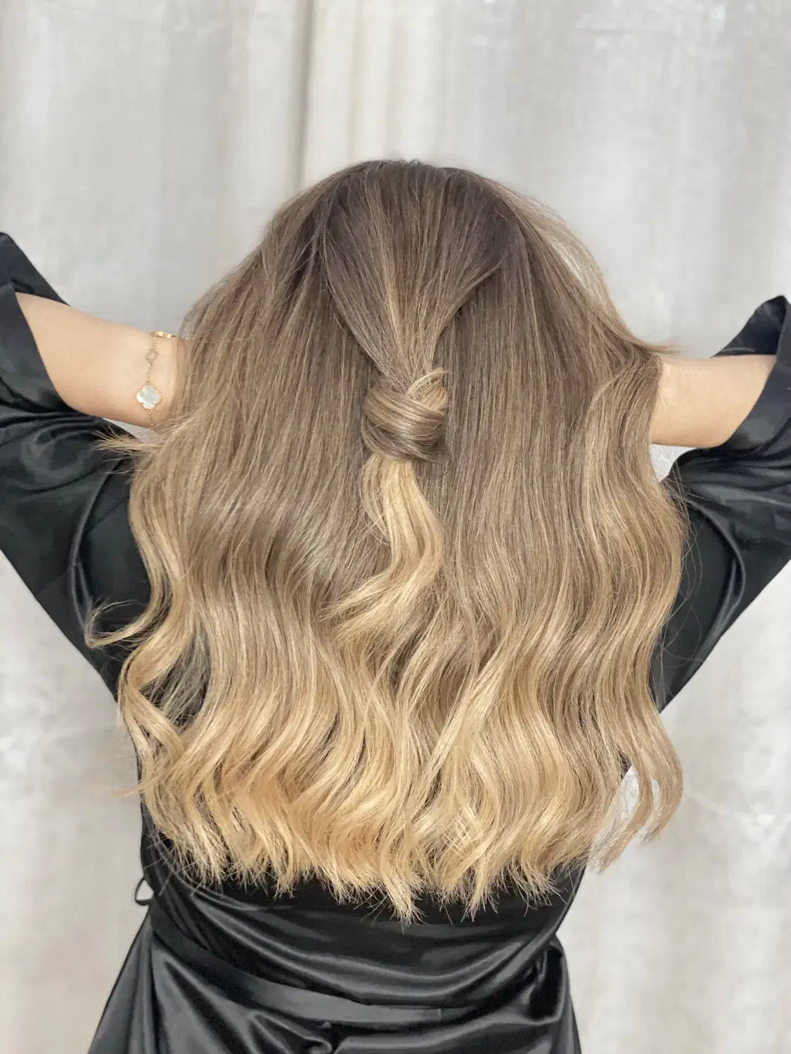 نیازمند دستیار رنگ|استخدام درمانی، زیبایی، بهداشتی|بندر کنگان, |دیوار