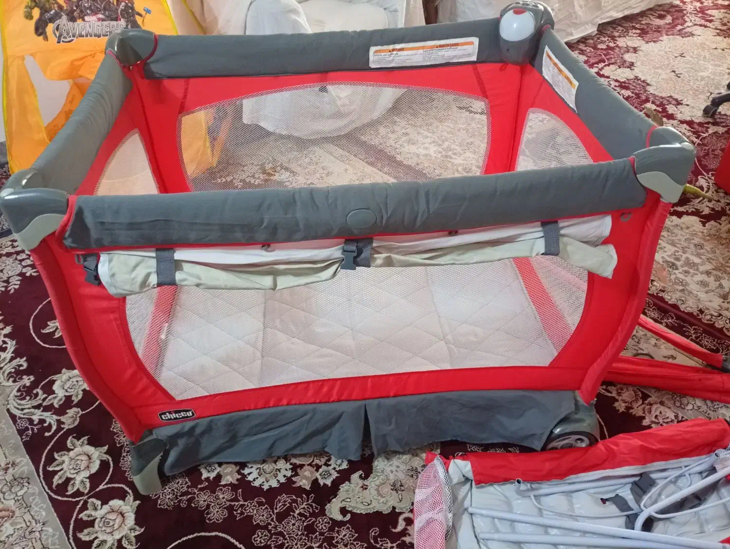 تخت تاشو خارجی|تخت و صندلی بچه|همدان, |دیوار