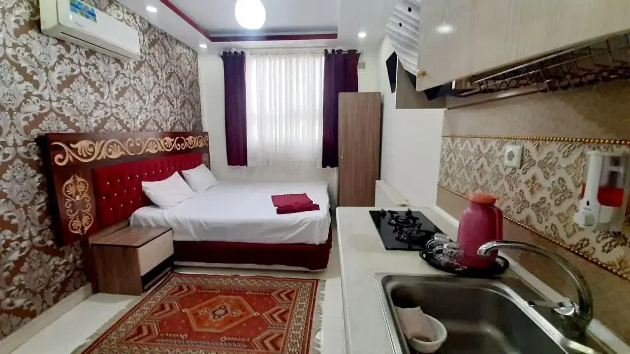 مشهد با قطار و هتل آپارتمان|تور و چارتر|خمین, |دیوار