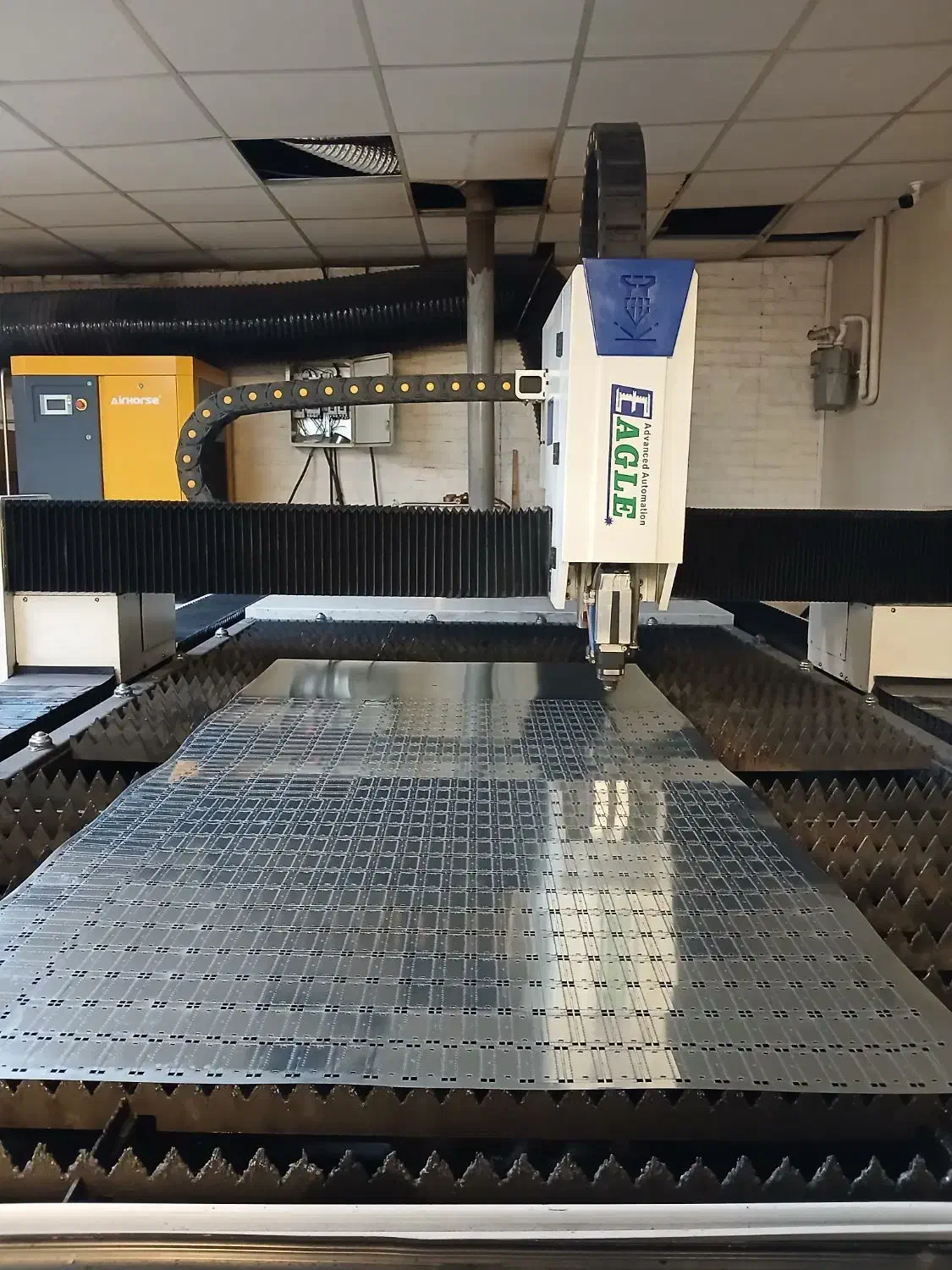 برش انواع فلزات|ماشین‌آلات صنعتی|تهران, هفده شهریور|دیوار