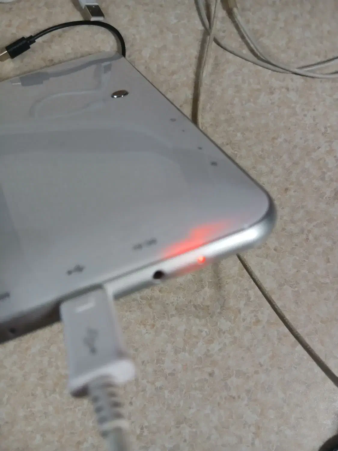 تبلت Ampe با مشکل LCD|تبلت|تهران, جهاد|دیوار