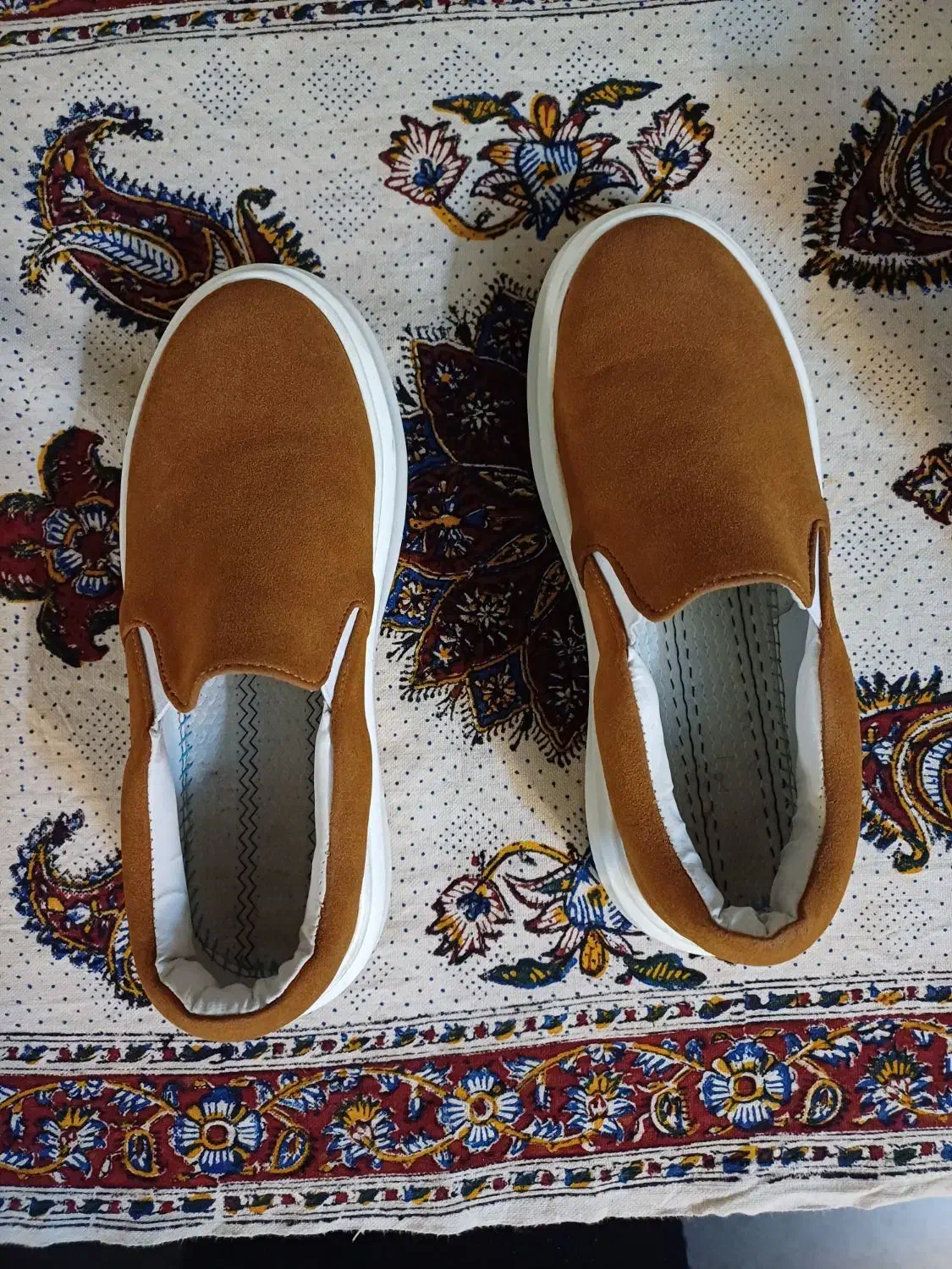 کفش اسپرت طبی|کیف، کفش، کمربند|شاهینشهر, خانه کارگر|دیوار