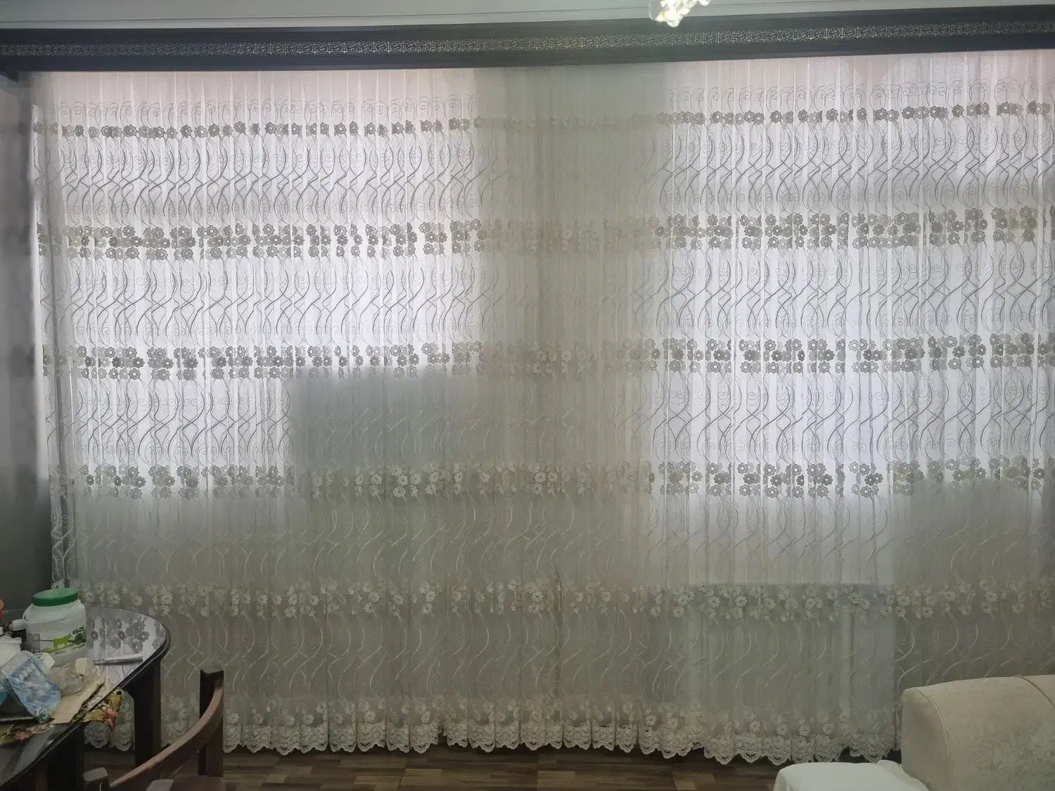 پرده‌ پذیرایی به همراه کتیبه|پرده، رانر، رومیزی|صومعه‌سرا, |دیوار