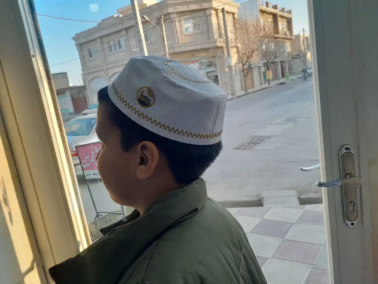 کلاه نماز بغل کعبه دار|لباس|گنبد کاووس, |دیوار