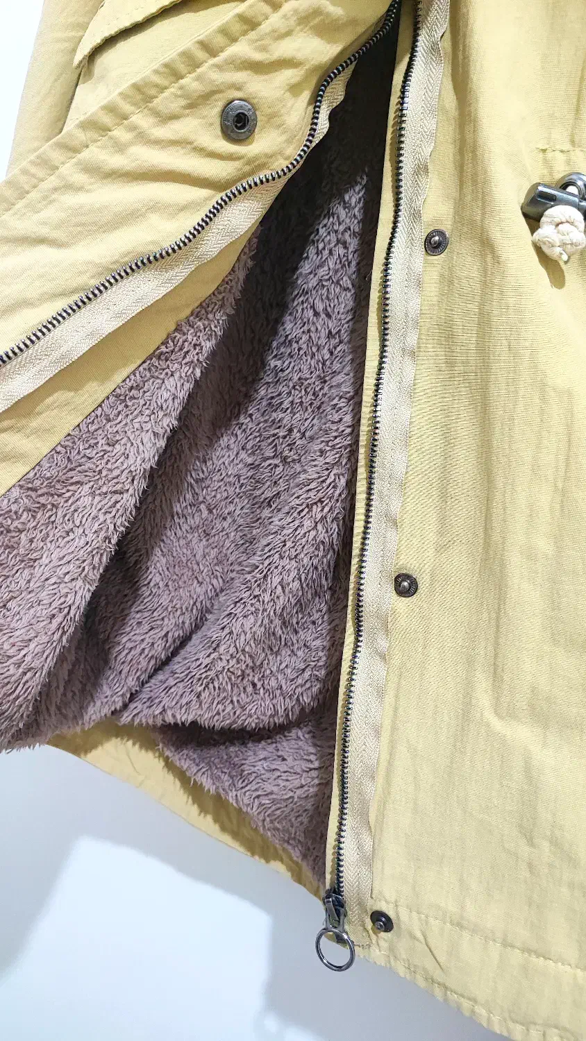 کاپشن کتان|لباس|قدس, شهرقدس|دیوار