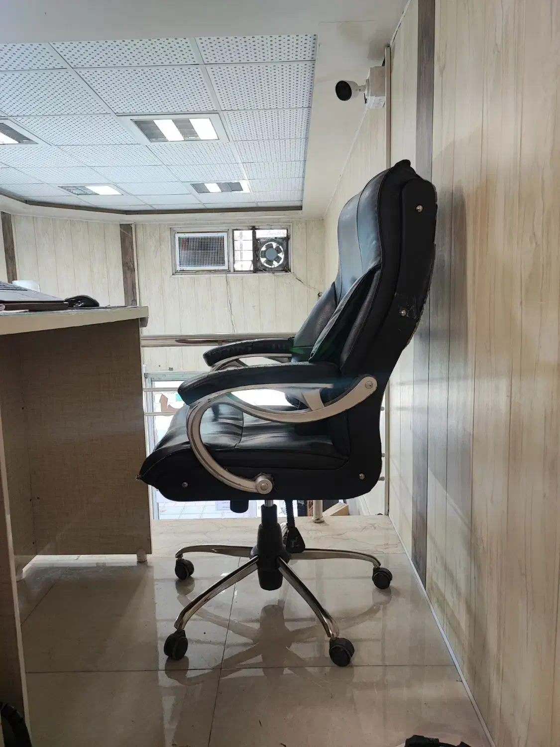 صندلی مدیریت مدل چشمی|دفتر کار|بروجرد, |دیوار