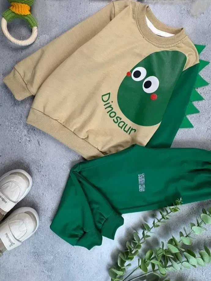 لباس یلدایی|کفش و لباس بچه|تربتحیدریه, بی بی حسنیه|دیوار