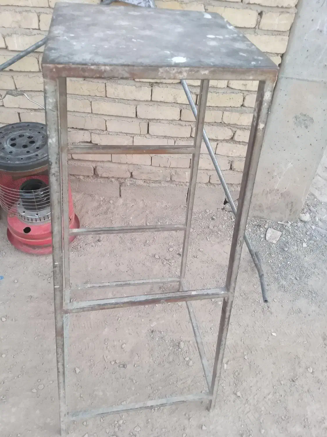 چهار پایه ۱۱۰۰|صندلی و نیمکت|خمینیشهر, |دیوار