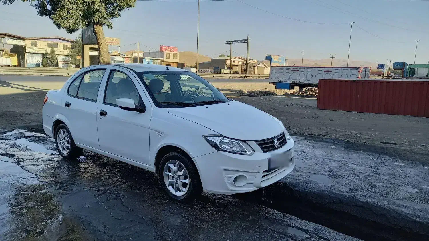 ساینا 98|خودرو سواری و وانت|بروجرد, |دیوار