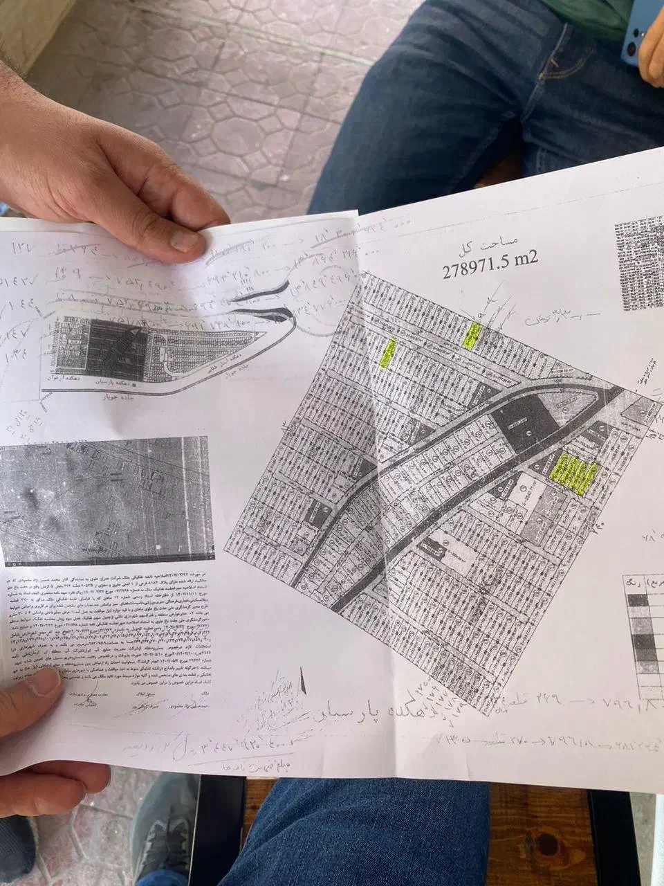 فروش تعدادی قطعه زمین واقع در هفت باغ|فروش زمین و ملک کلنگی|ماهان, |دیوار
