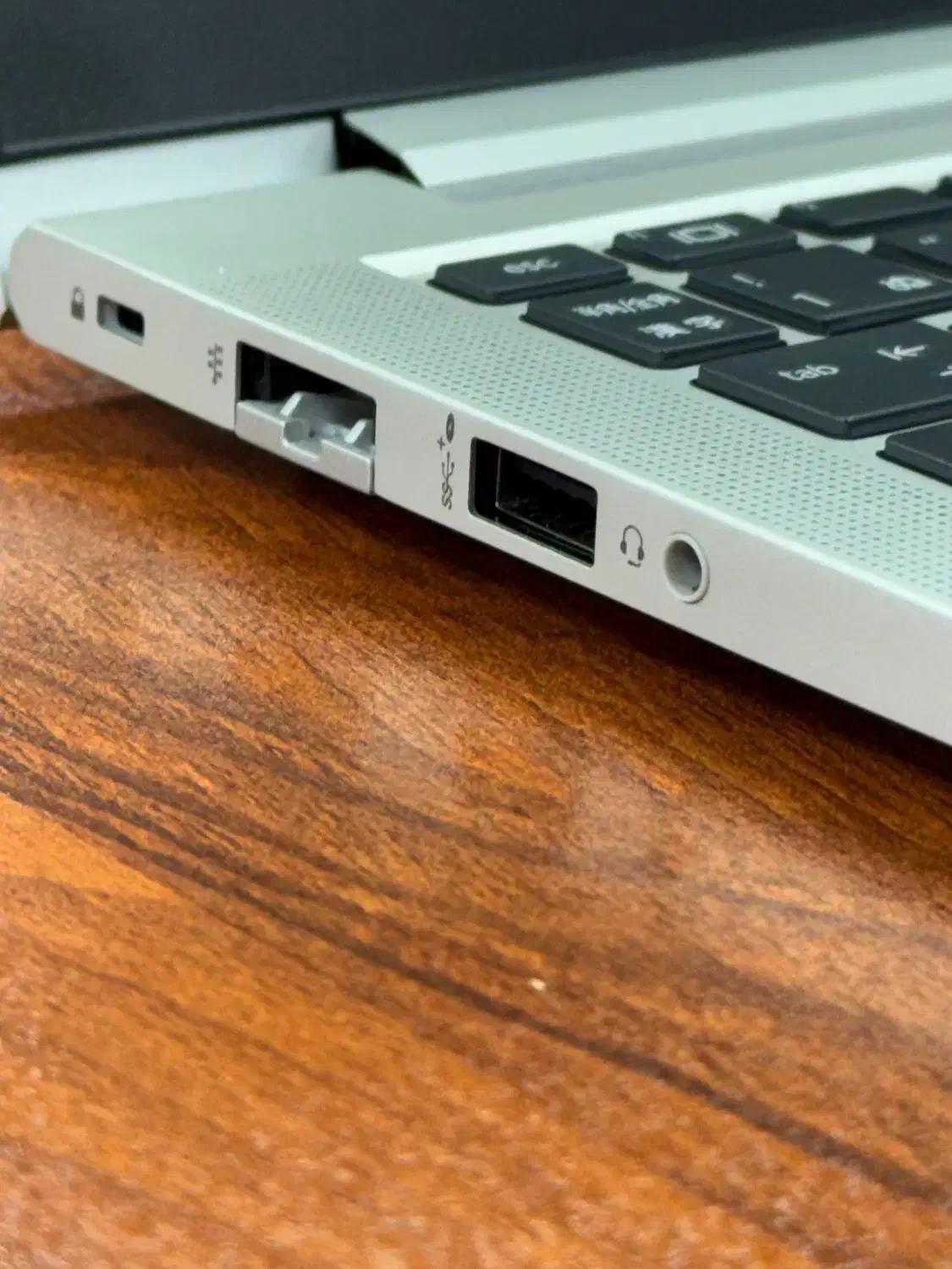 لپتاپ فوق سبک ۱۳ اینچ ساخت 2023  Hp EliteBook|رایانه همراه|تهران, فلسطین (میدان انقلاب)|دیوار