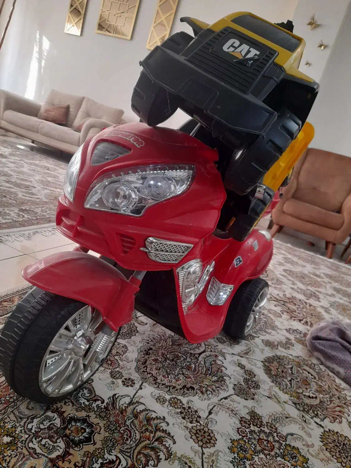 عدد موتور شارژی، لودر، کامیون کمپرسی|اسباب‌بازی بچه|تهران, شادآباد|دیوار