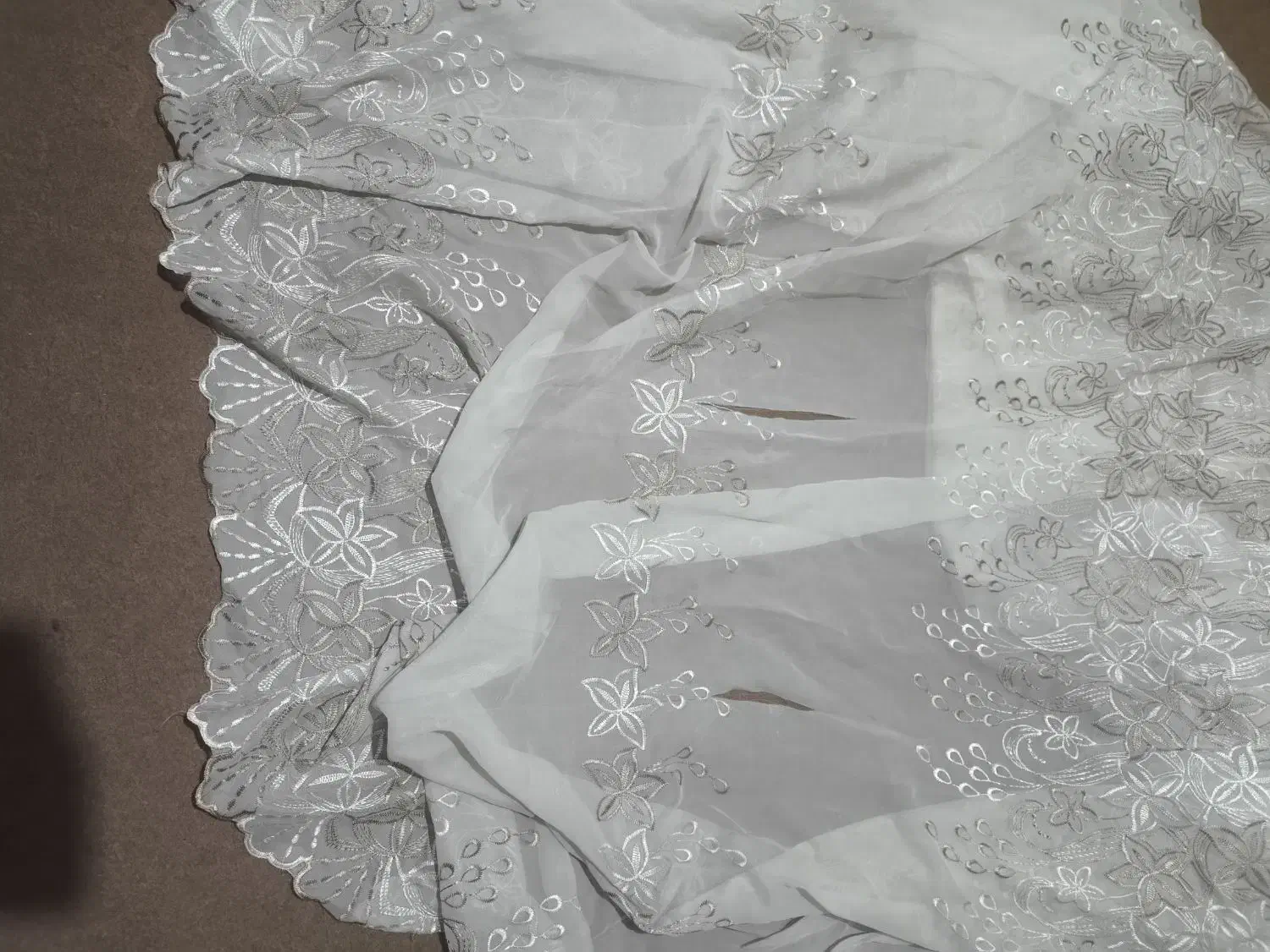 پرده گیپور حریر۹ متر چین شده دو نیم تا ۳ متر|پرده، رانر، رومیزی|نیشابور, شهرک قدس|دیوار