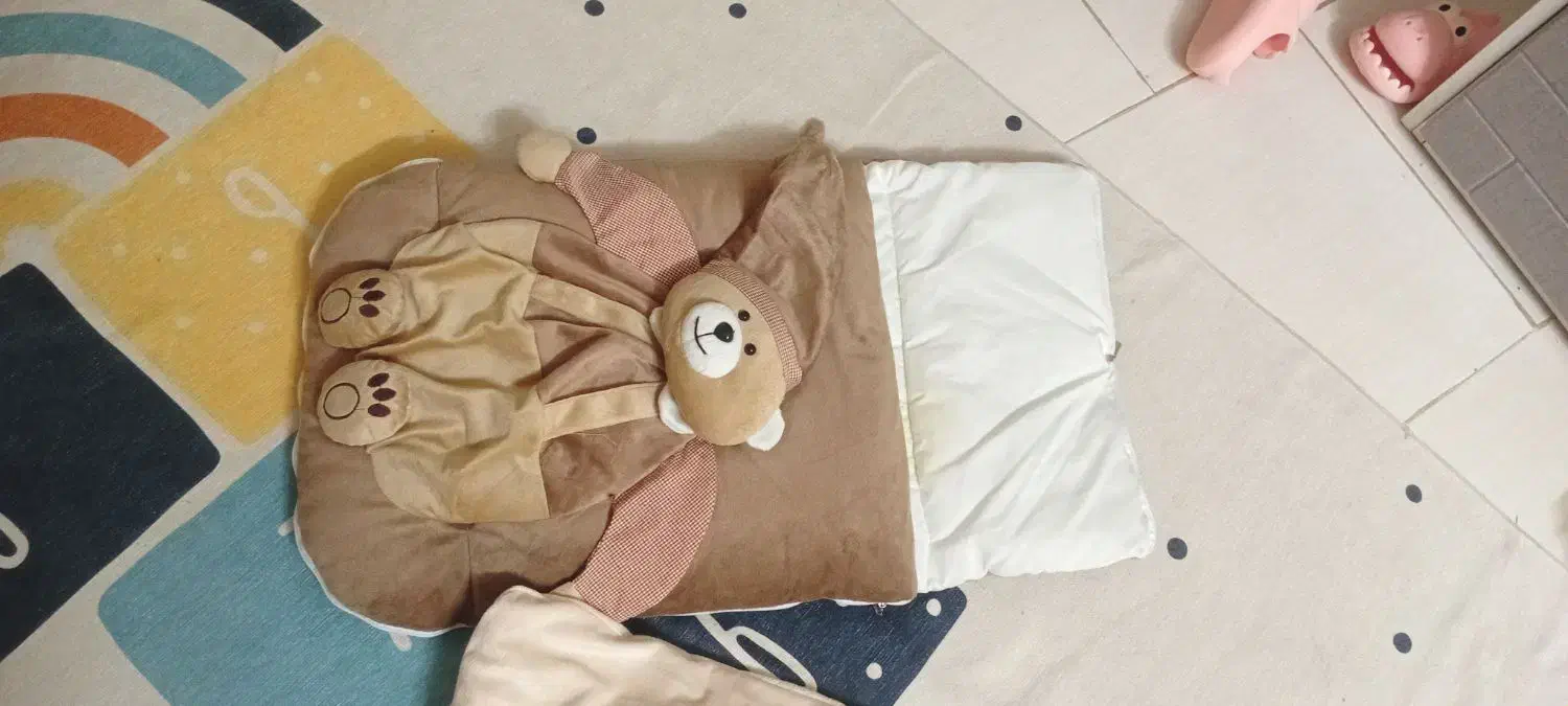 تشک و آغوشی نو|اسباب و اثاث بچه|بیرجند, |دیوار