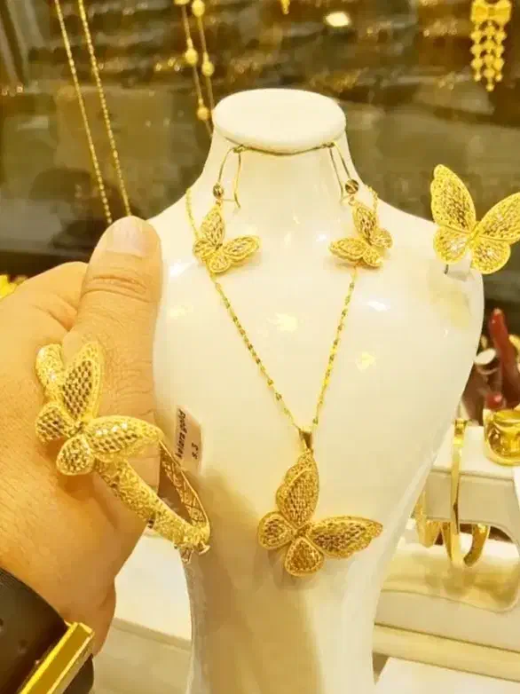 مدل تیفانی طلای زنانه در طلا فروشی فرهاد|جواهرات|اهواز, اسلام آباد شرقی|دیوار