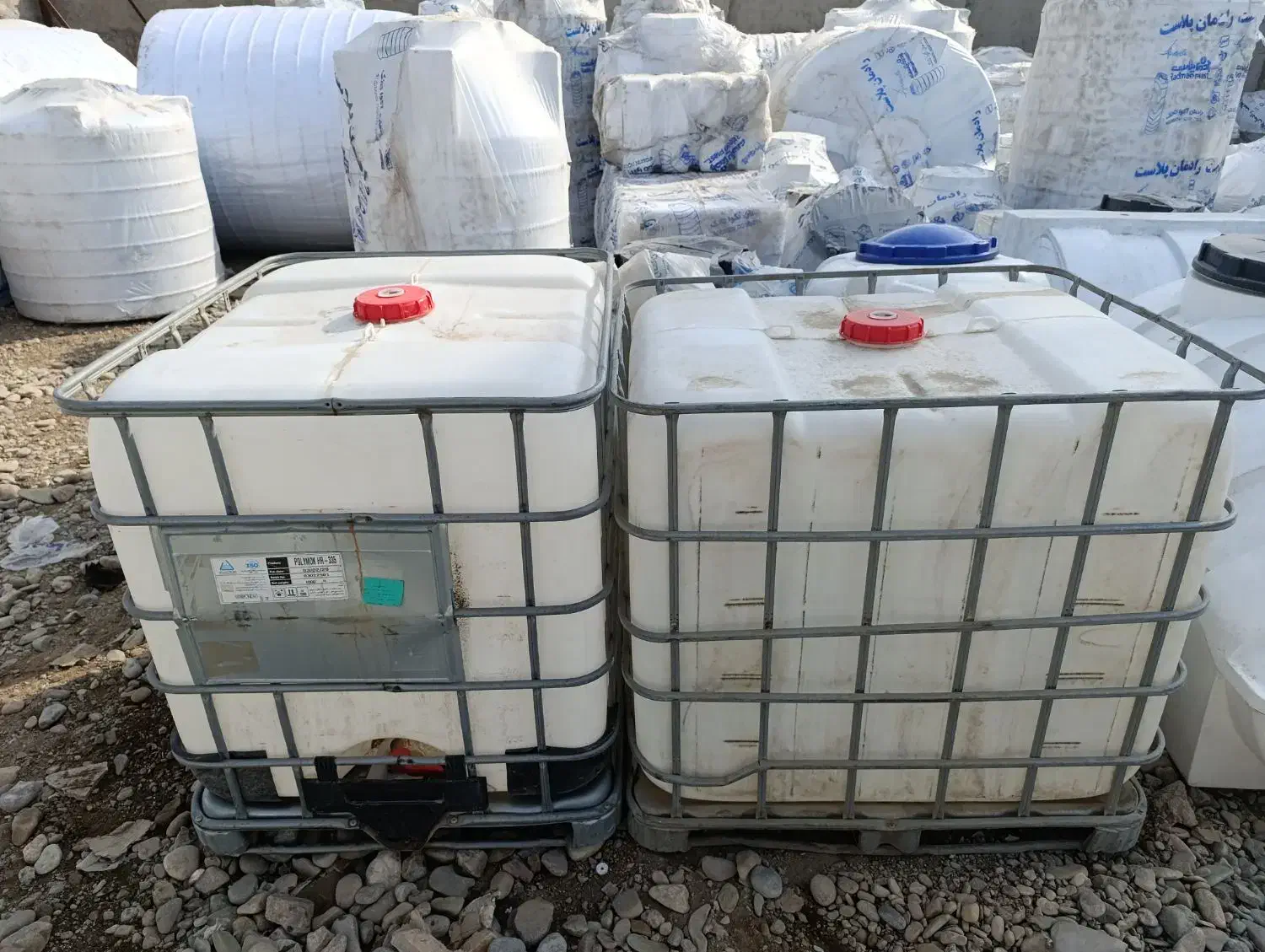 فریم دار / تانکر آب/ ۱۰۰۰ لیتری|مصالح و تجهیزات ساختمان|پاکدشت, پاکدشت (مامازند)|دیوار