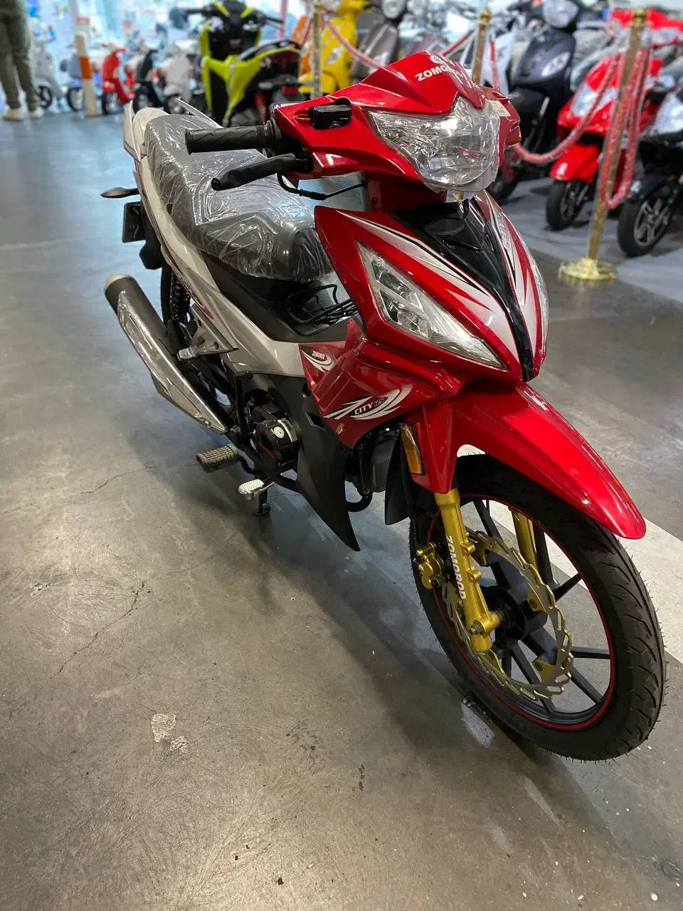 اقساط طرح ویو زمرد نیمه اتومات دم قسط ، چک یا سفته|موتورسیکلت|تهران, صادقیه|دیوار