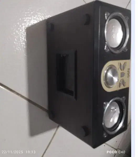 اسپیکر قدیمی|کلکسیون اشیاء عتیقه|کرمان, |دیوار