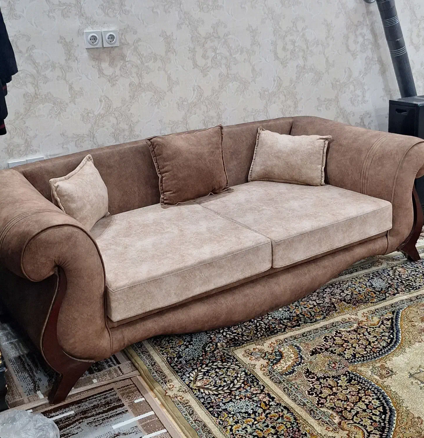 مبلمان|مبلمان خانگی و میز عسلی|خوسف, |دیوار