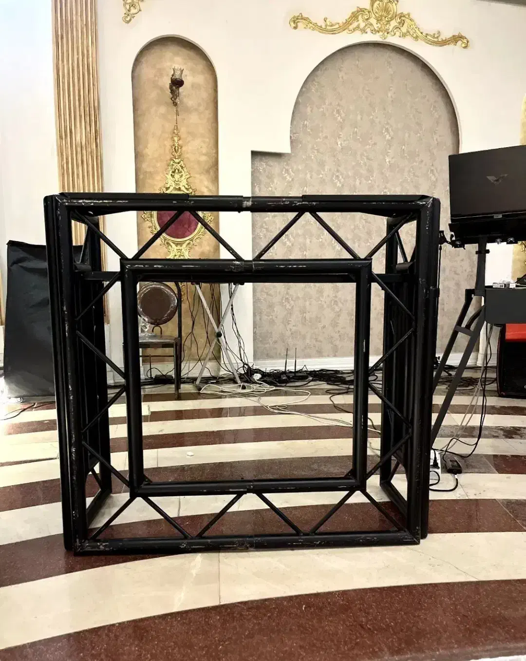 پایه|صوتی و تصویری|مشهد, هنرور|دیوار