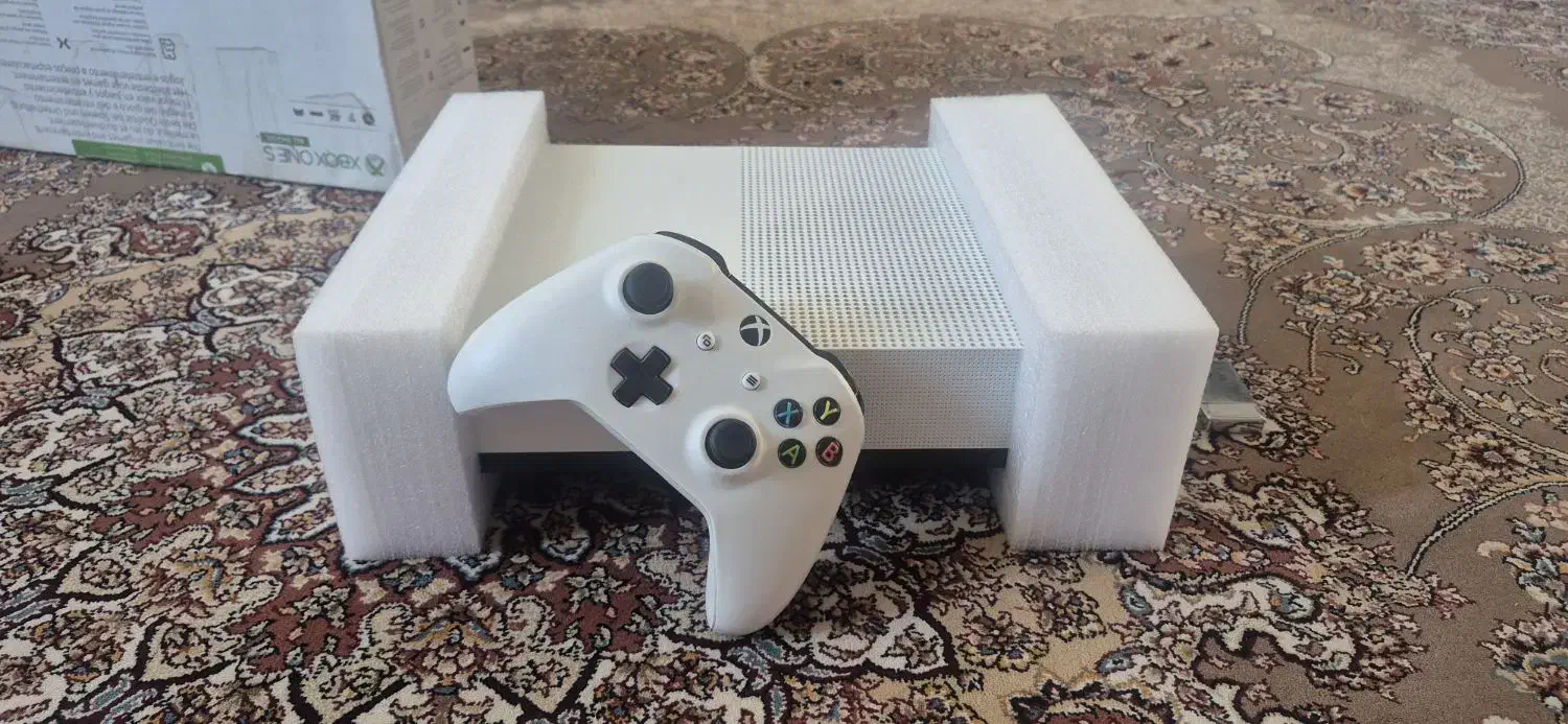 x box one|کنسول، بازی ویدئویی و آنلاین|کرج, باغستان|دیوار