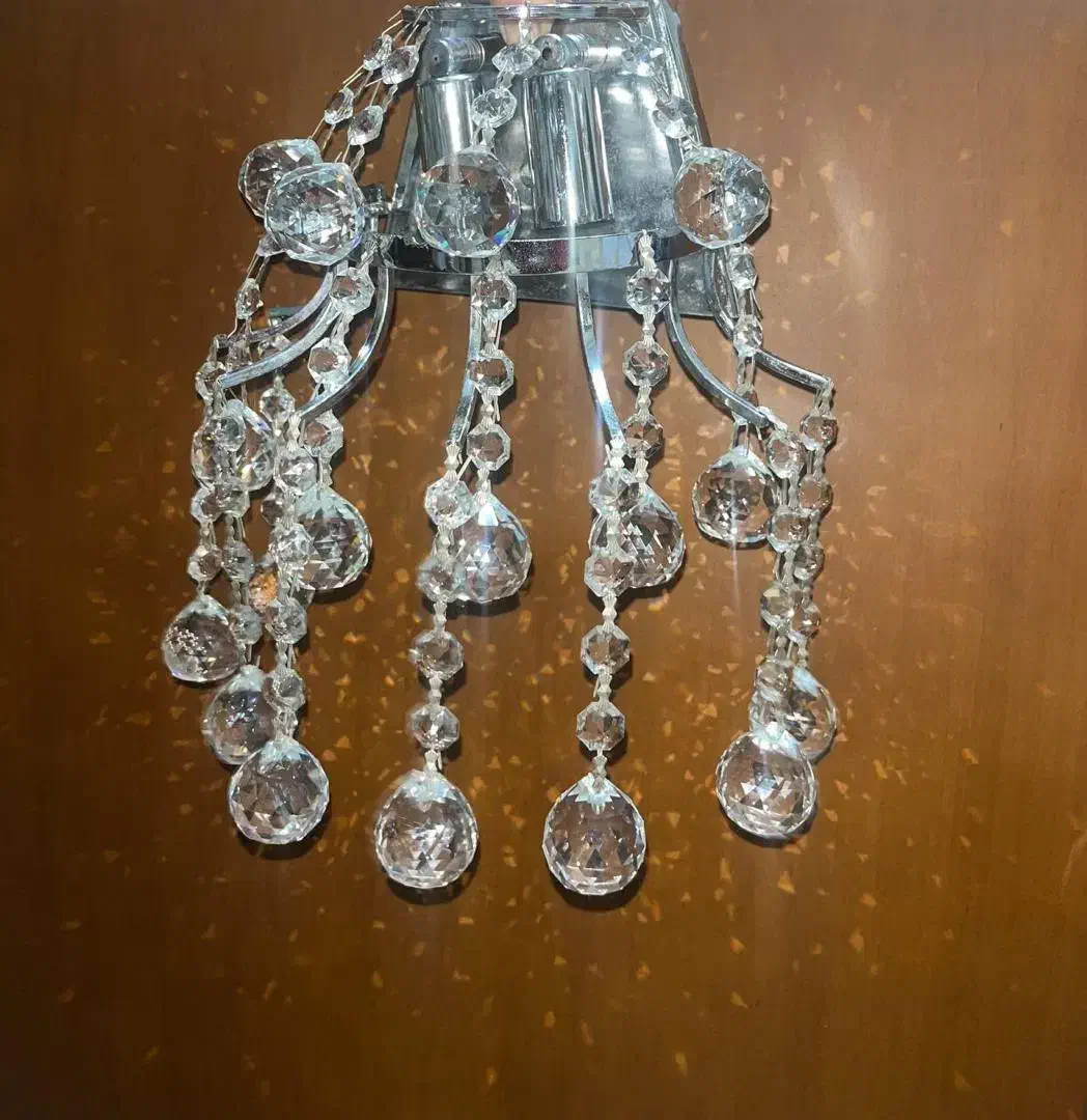 لوستر|لوستر و چراغ آویز|رشت, پیرسرا|دیوار