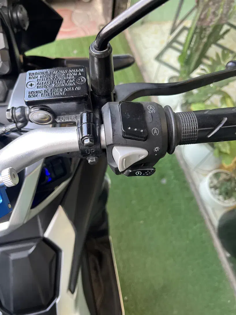 advمدل۴۰۲|موتورسیکلت|رشت, استقامت ۱|دیوار