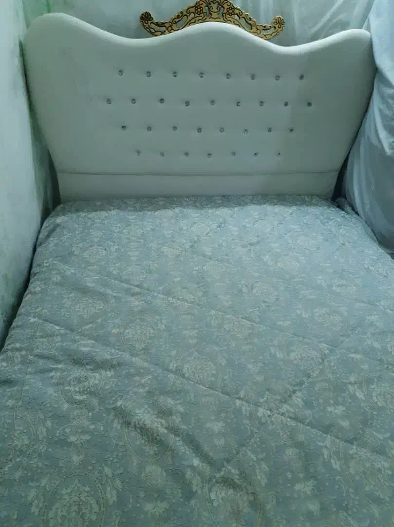 فروش فوری سرویس خواب با تشک رویال|تخت و سرویس خواب|بروجرد, |دیوار