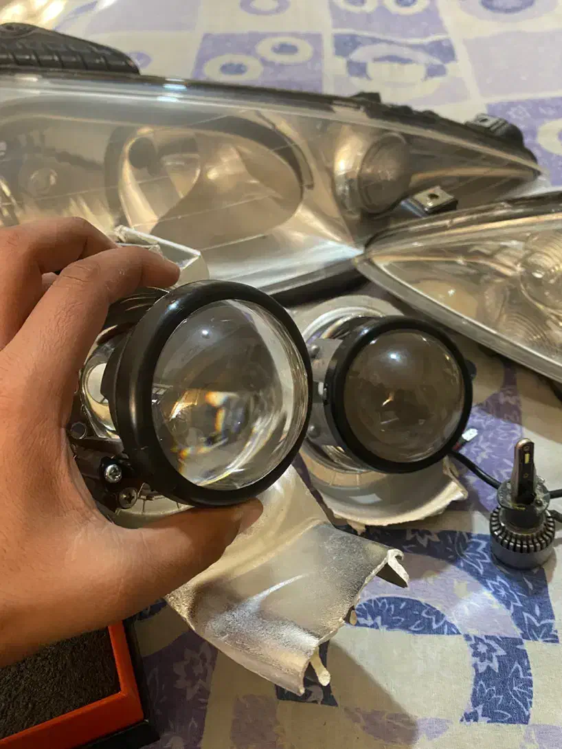چراغ جلو ۲۰۶ و لنز چراغ و دو نوع هدلایت خفن|قطعات یدکی و لوازم جانبی|شیراز, معالیآباد|دیوار