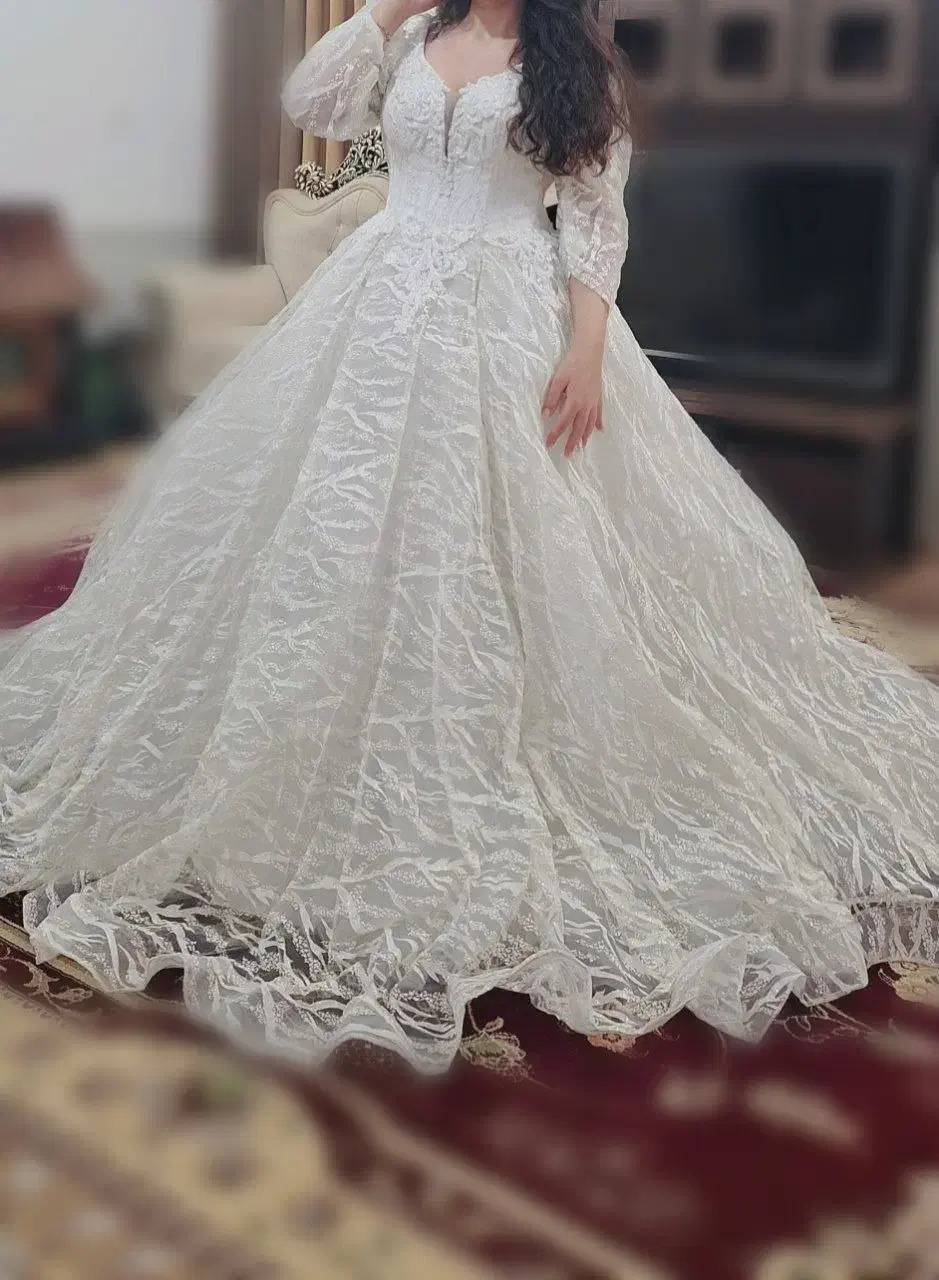 لباس عروس|لباس|فسا, |دیوار