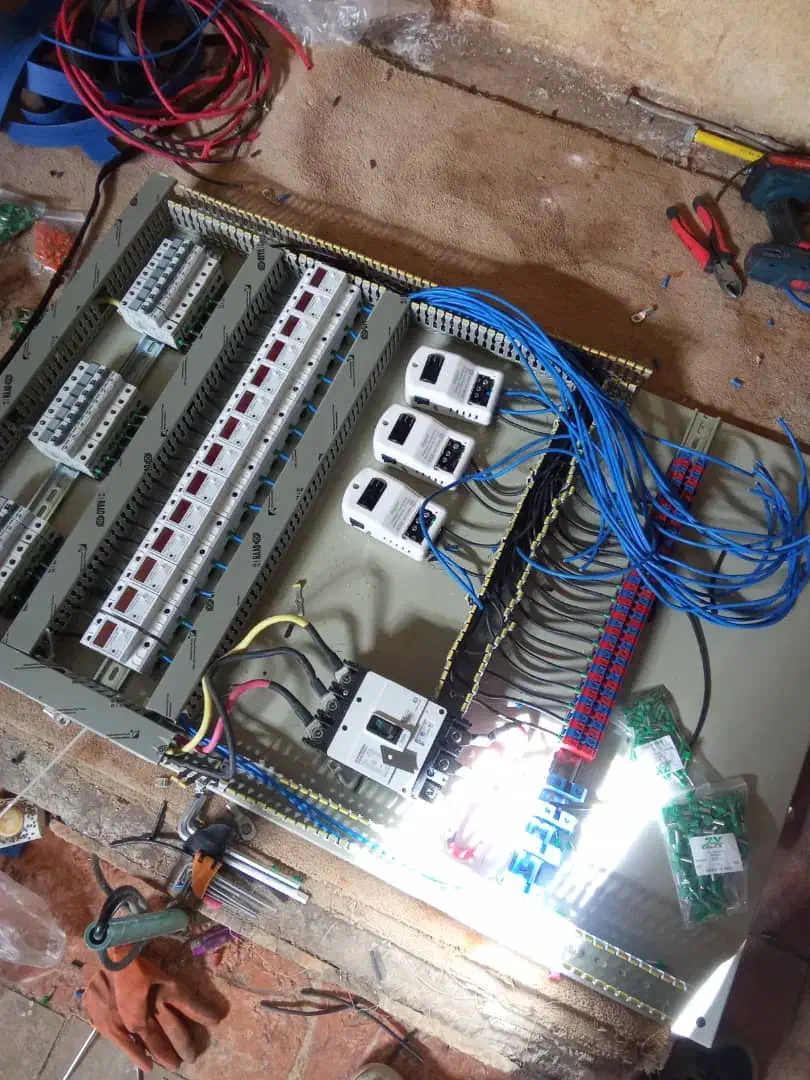 برقکاری ساختمان وصنعتی نورپردازی|خدمات پیشه و مهارت|زاهدان, |دیوار