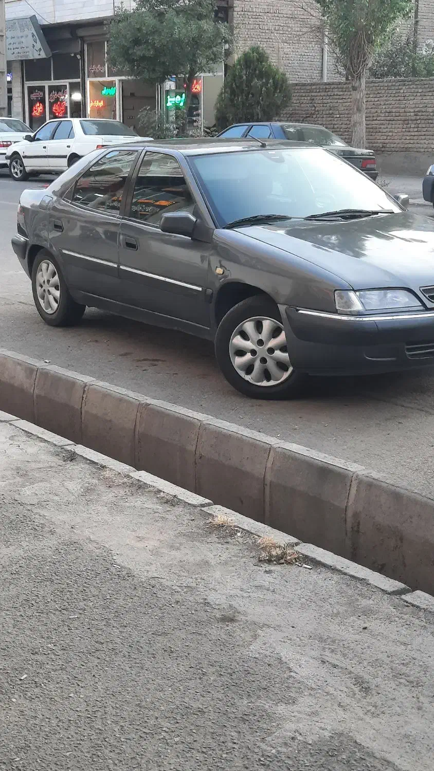 زانتیا۲۰۰۰ سرسیلندر بزرگ|خودرو سواری و وانت|اردبیل, |دیوار