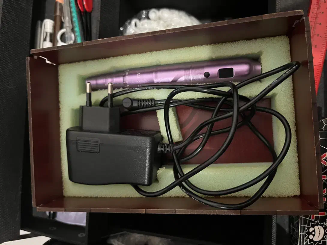 دستگاه میکروپیگمنتیشن با وسایل و چمدان|آرایشی، بهداشتی، درمانی|لاهیجان, گلستان|دیوار