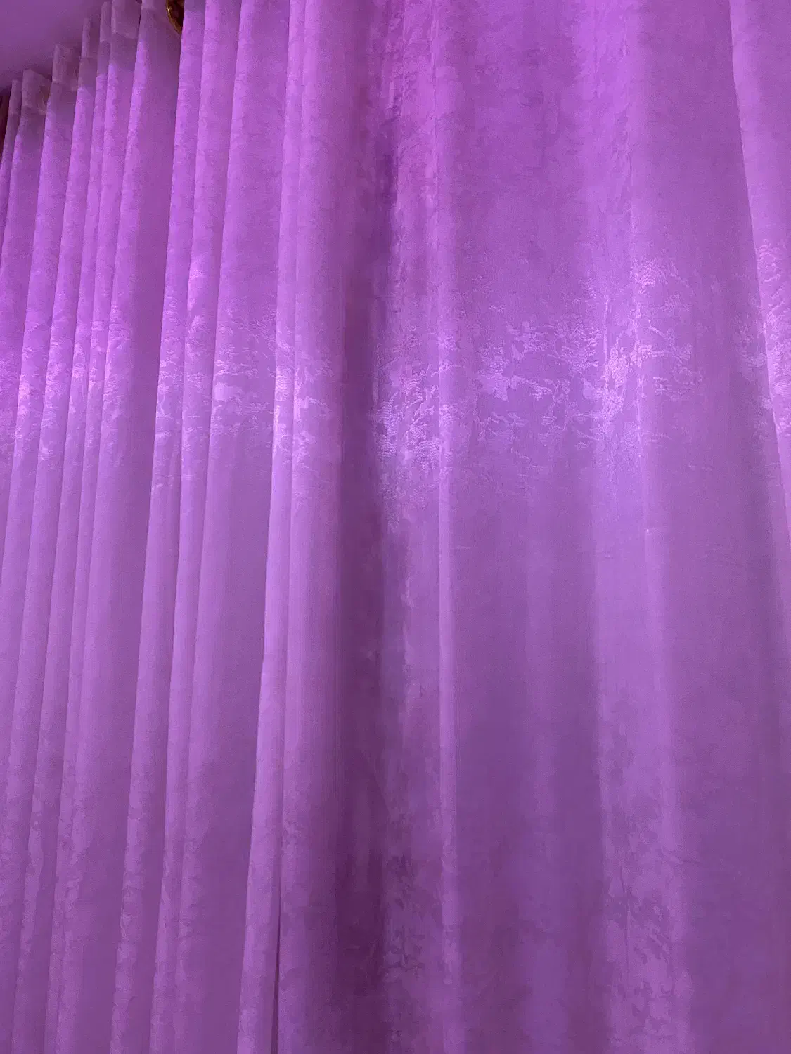 پرده سفید پتینه ای در حد نو|پرده، رانر، رومیزی|قرچک, مهدیه|دیوار