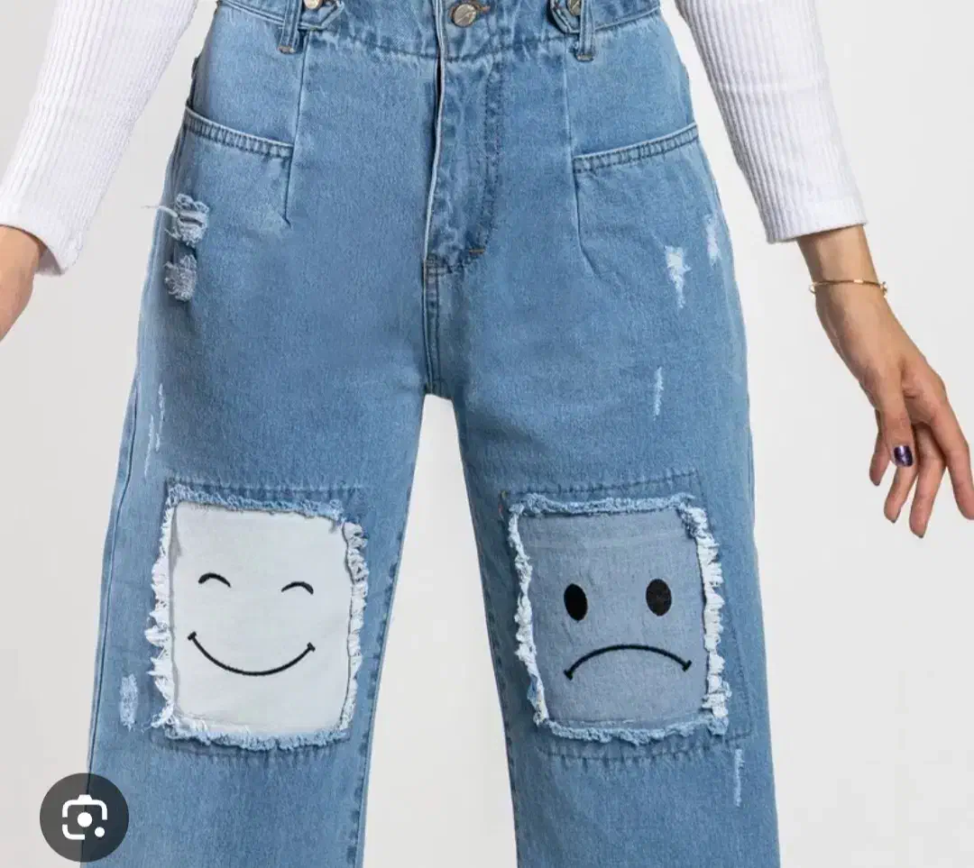 تعدادی لباس بچه گانه در حد نو نو|لباس|صدرا-فارس, فاز ۱|دیوار