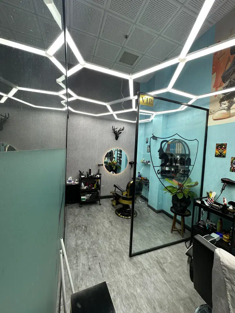 ارایشگر ماهر مرد با دارمد بالا ۳۰میلیون|استخدام درمانی، زیبایی، بهداشتی|تهران, شهرک چیتگر|دیوار