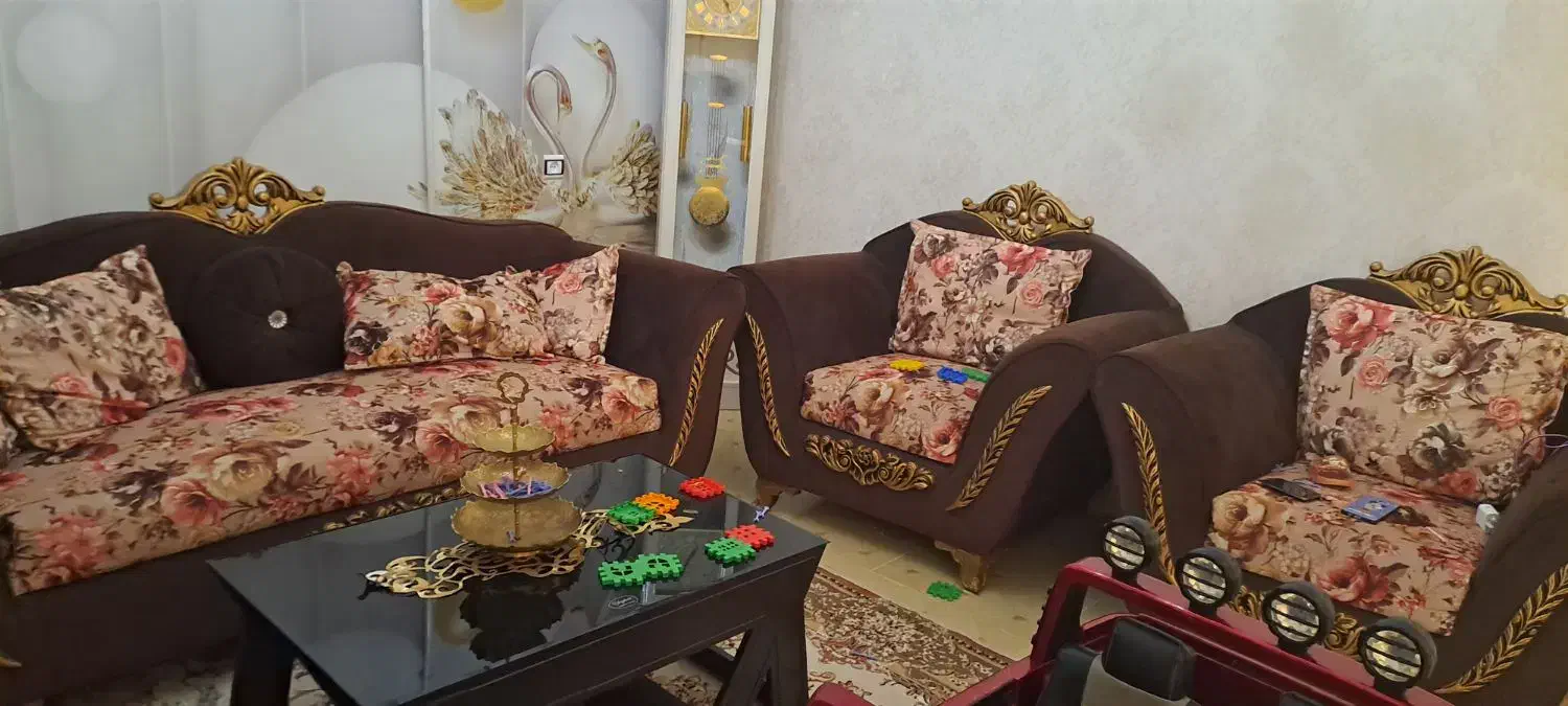 مبل دست دوم تمیز و بدون ایراد|مبلمان خانگی و میز عسلی|کوهدشت, |دیوار