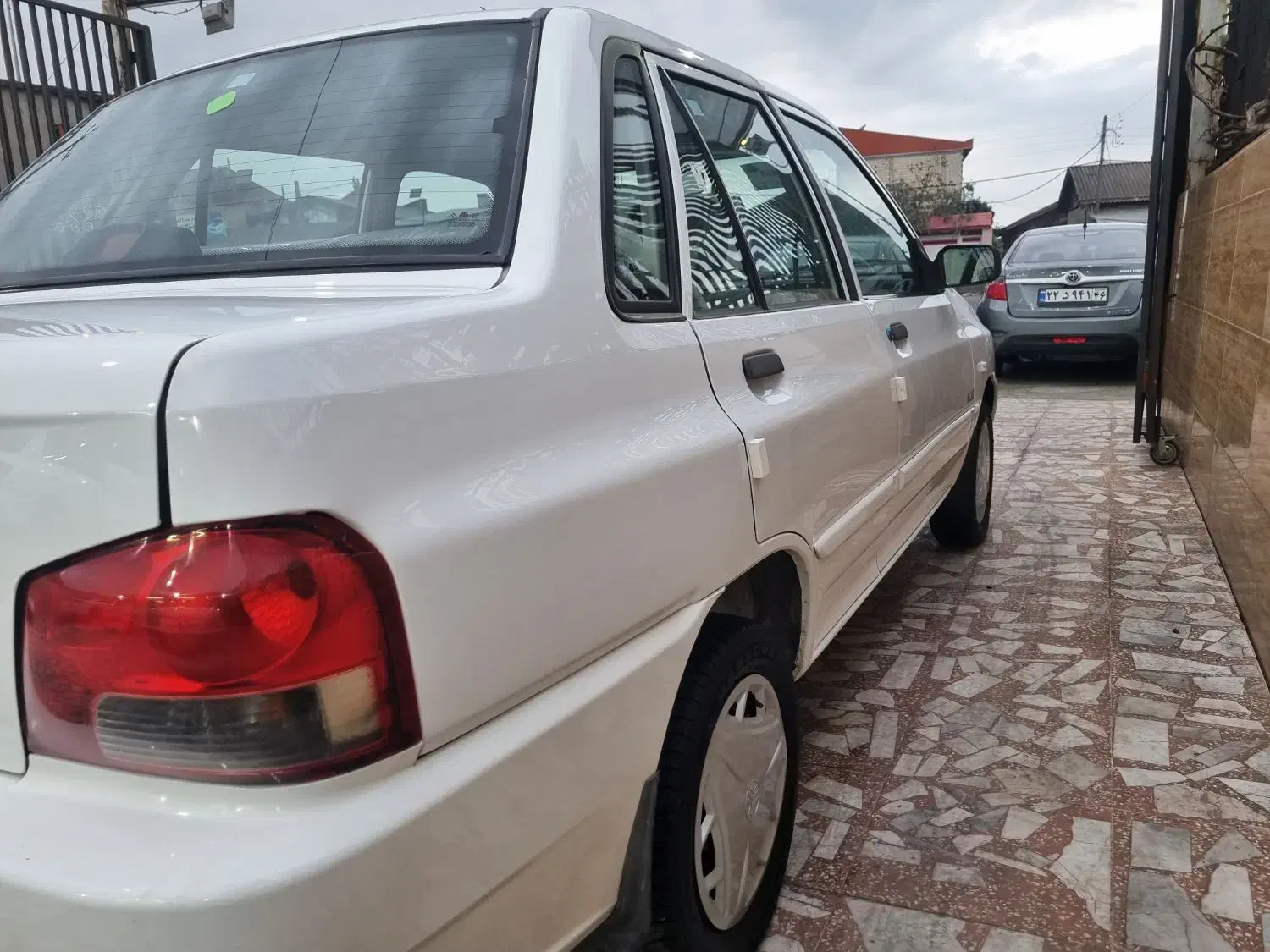 ۱۳۲ مدل۸۹ ساده بدون رنگ کم کار|خودرو سواری و وانت|رشت, پسیخان|دیوار