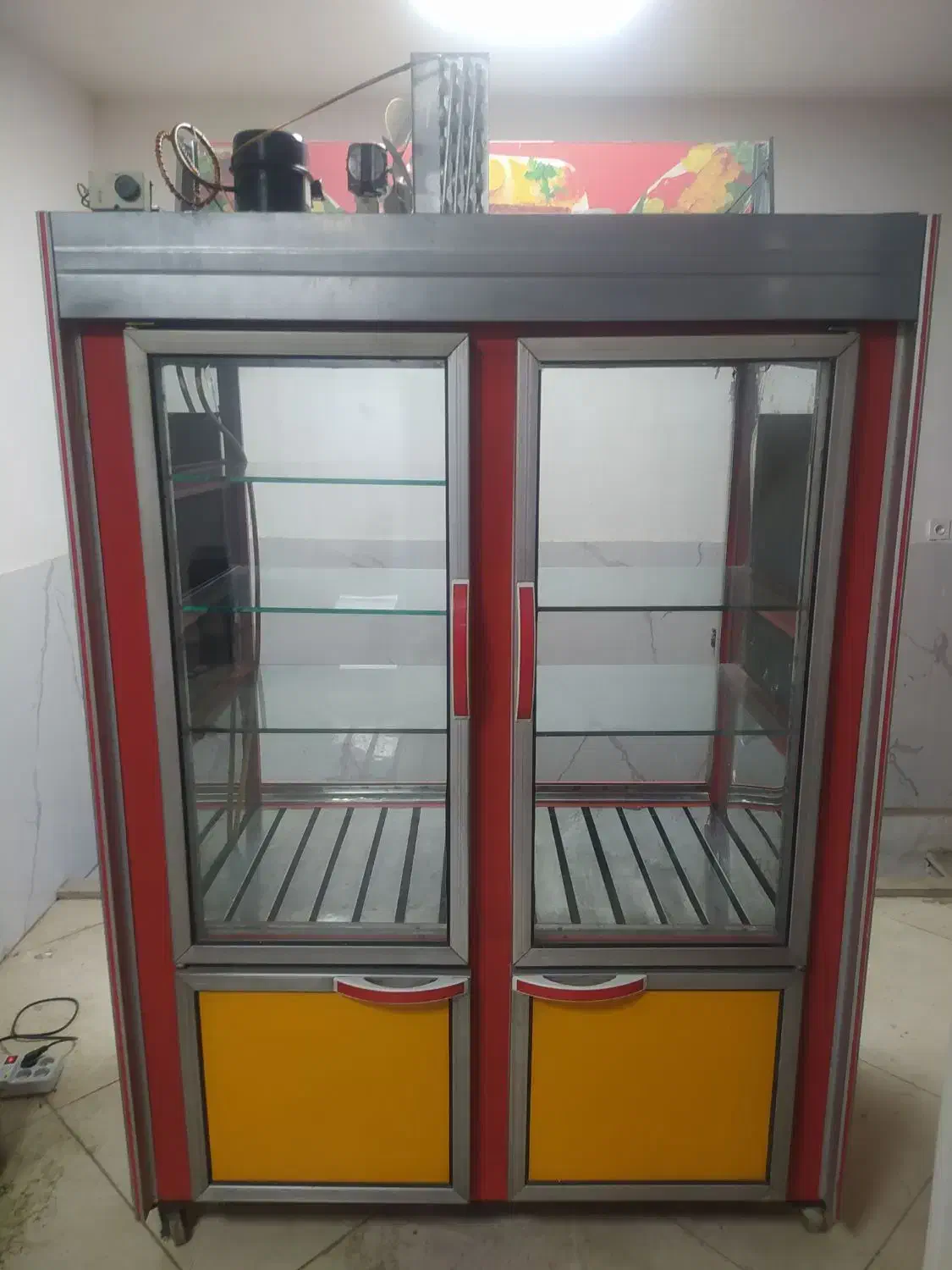 یخچال کبابی کم کار|فروشگاه و مغازه|ملایر, |دیوار