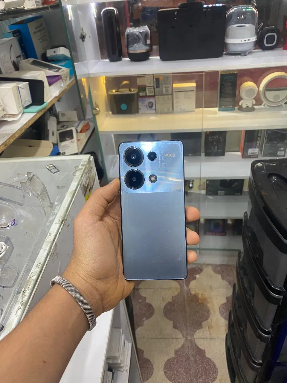 pocom6 poro|موبایل|شیراز, گویم|دیوار