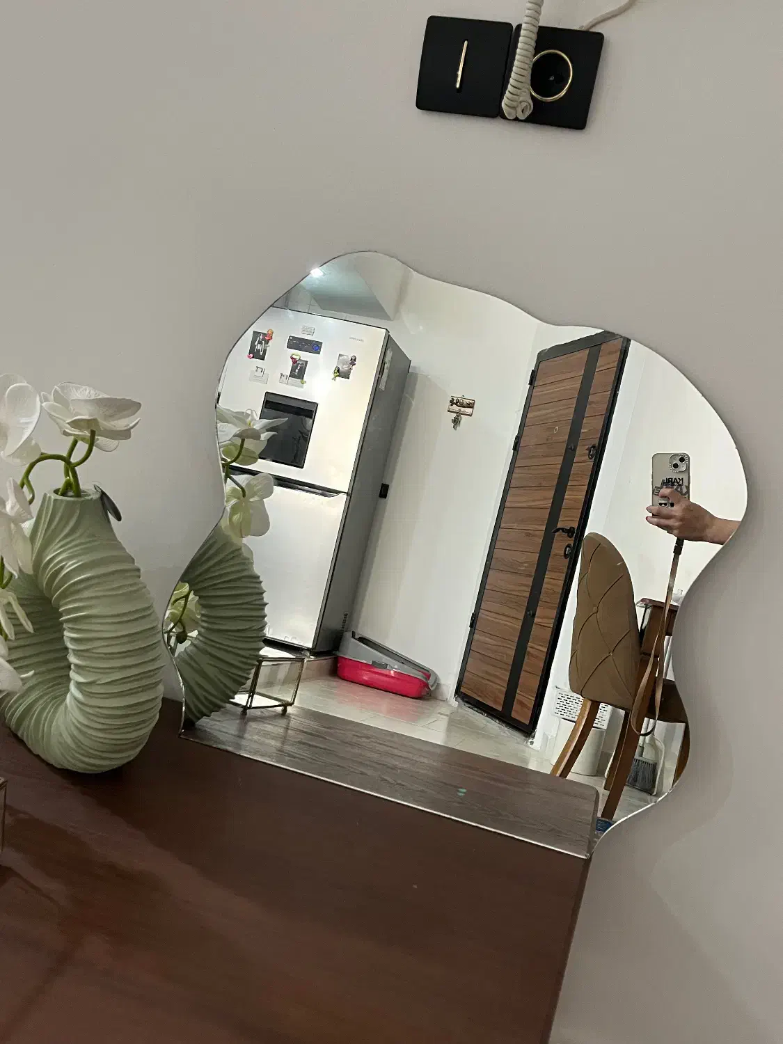 اینه دفرمه|آینه|قائمشهر, |دیوار